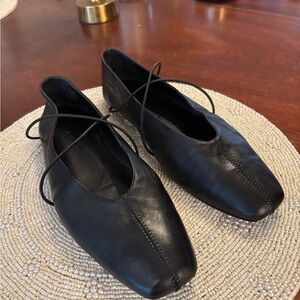 Elegant Black Women's Flats